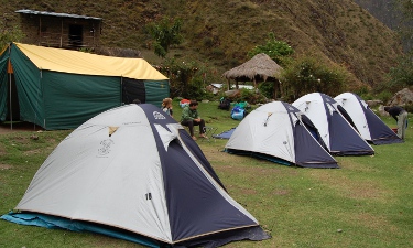 Camp set up by porters at Peru Treks