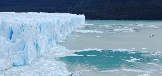 Perito Moreno Glacier, Patagonia, Argentina Perito Moreno Glacier, Patagonia, Argentina