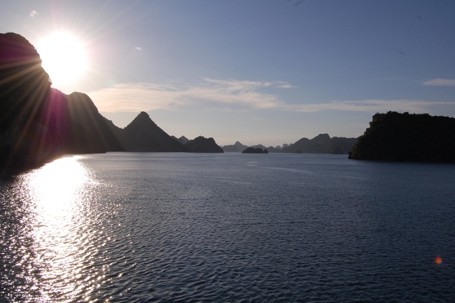 Picturesque Bays, Halong Bay, Vietnam Picturesque Bays, Halong Bay, Vietnam