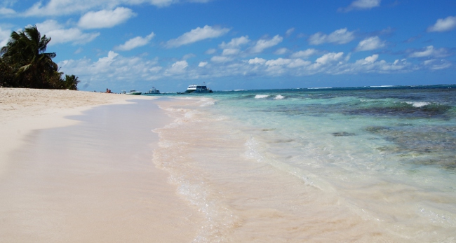 Beach Shot at Culebra Island, Puerto Rico (4) Beach Shot at Culebra Island, Puerto Rico (4)