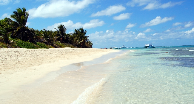 Beach Shot at Culebra Island, Puerto Rico (5) Beach Shot at Culebra Island, Puerto Rico (5)