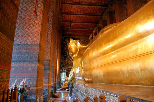 Reclining Buddha at Wat Pho, Bangkok, Thailand
